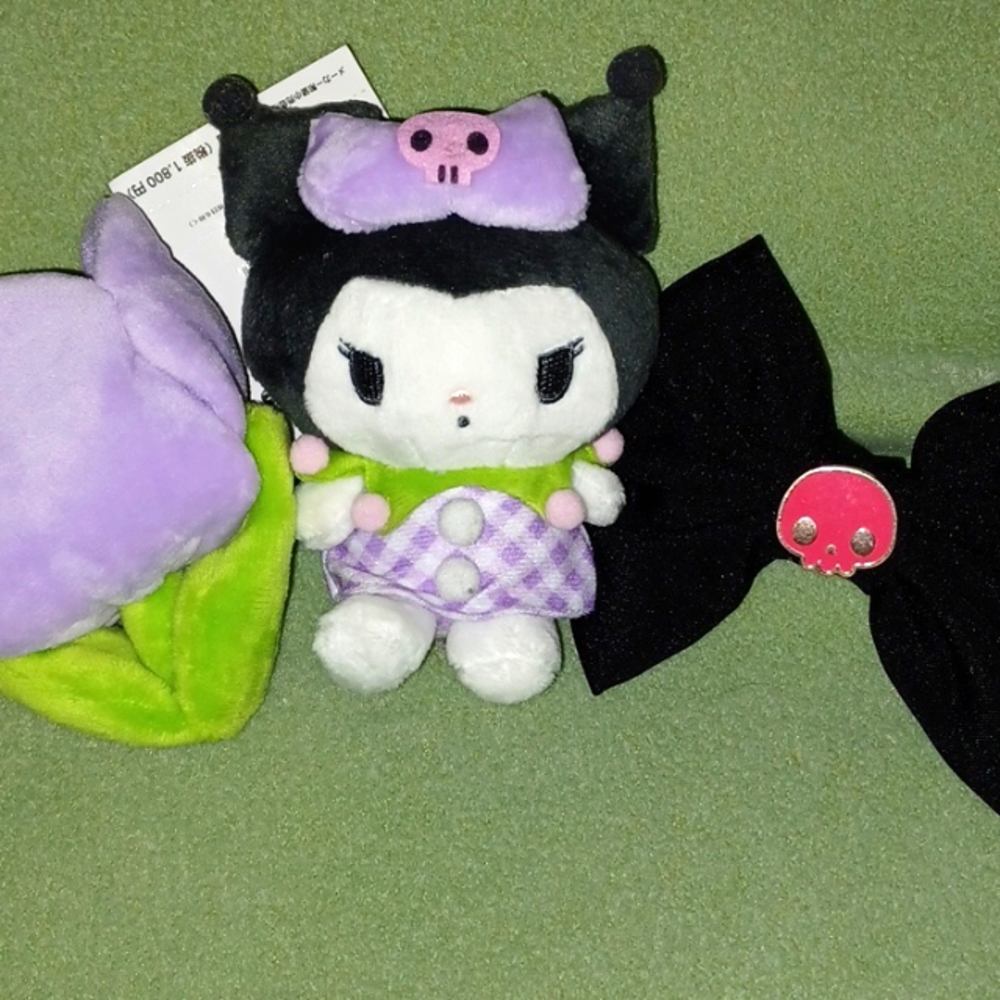 NEW Sanrio Kuromi Tulip 🌷 character and bow